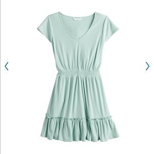 Lauren Conrad NWT V-Neck Smocked Waist Dress